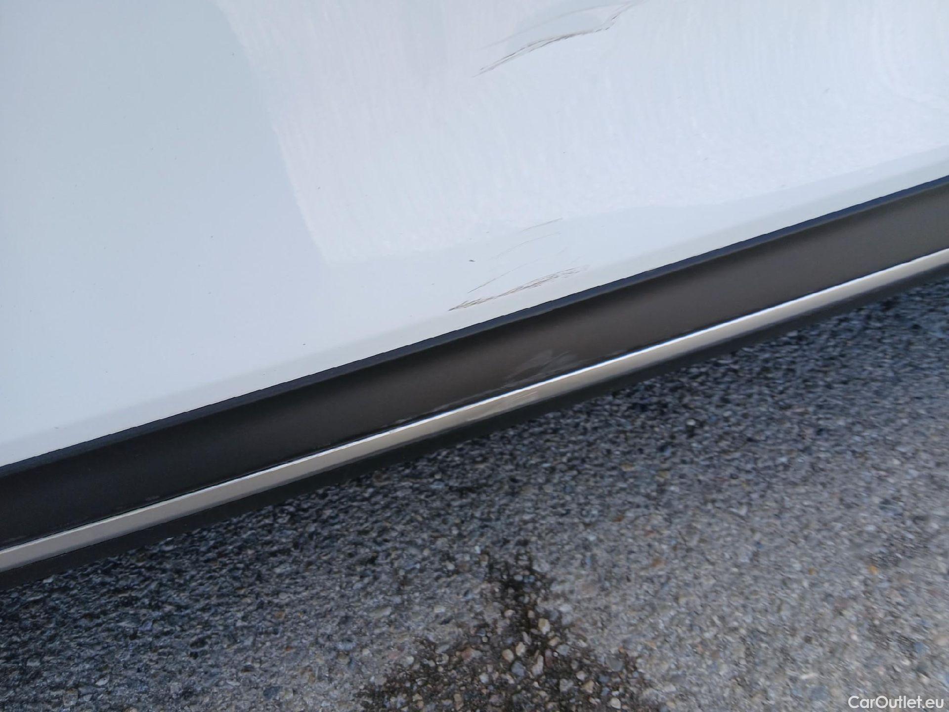  KIA  XCeed KIA  / 2019 / 5P / todoterreno 1.0 T-GDi Drive 88kW (120CV) #10