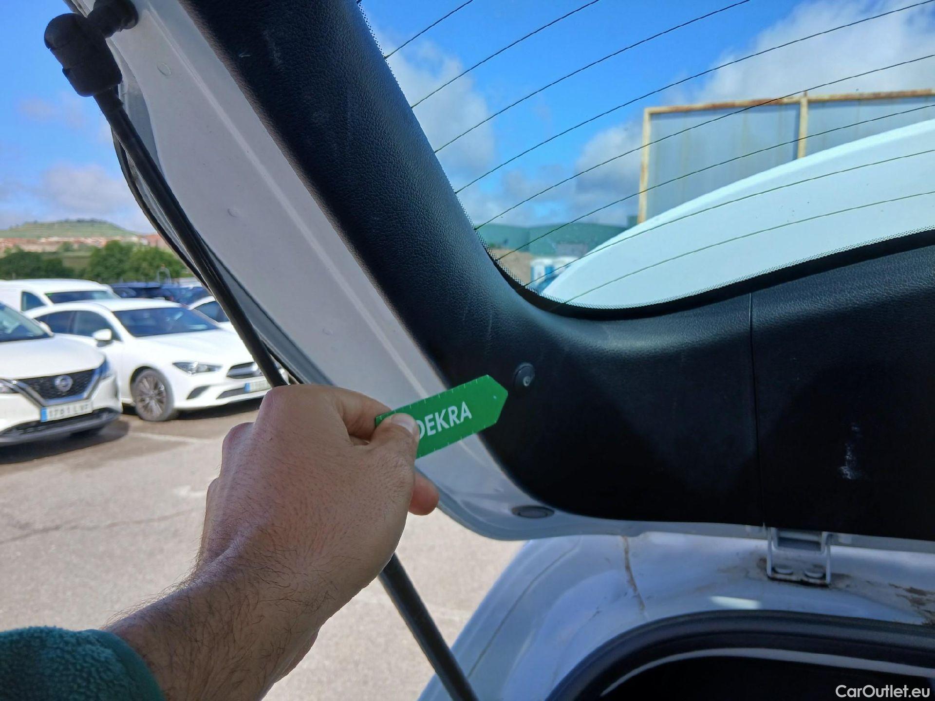  KIA  XCeed KIA  / 2019 / 5P / todoterreno 1.0 T-GDi Drive 88kW (120CV) #56