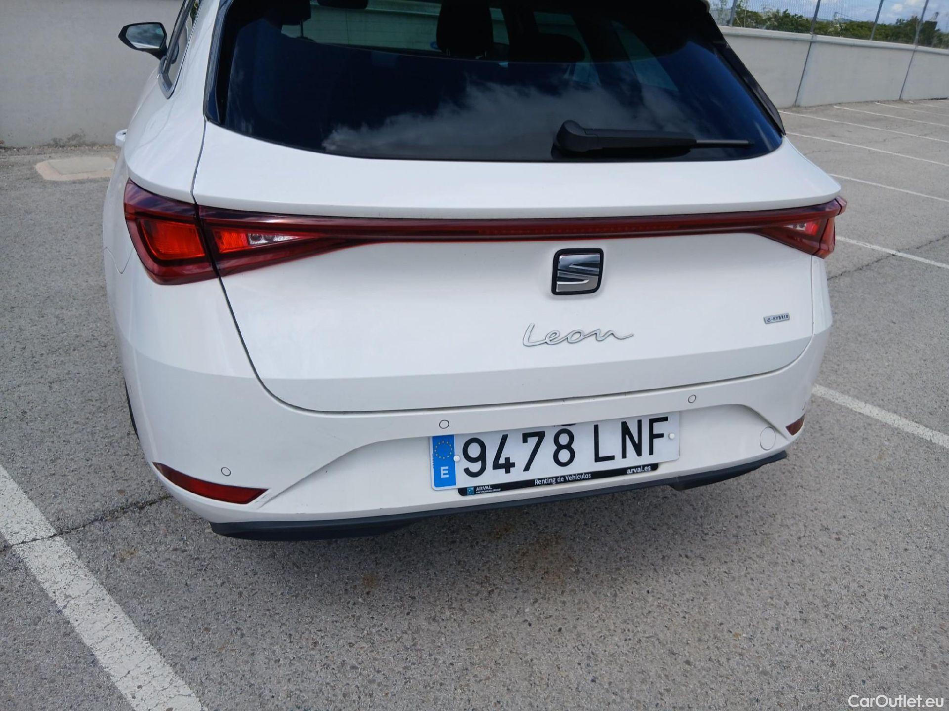  Seat  Leon SEAT Nuevo León / 2020 / 5P / familiar SP 1.4 e-Hybrid DSG S&S Xcellence Go L #11