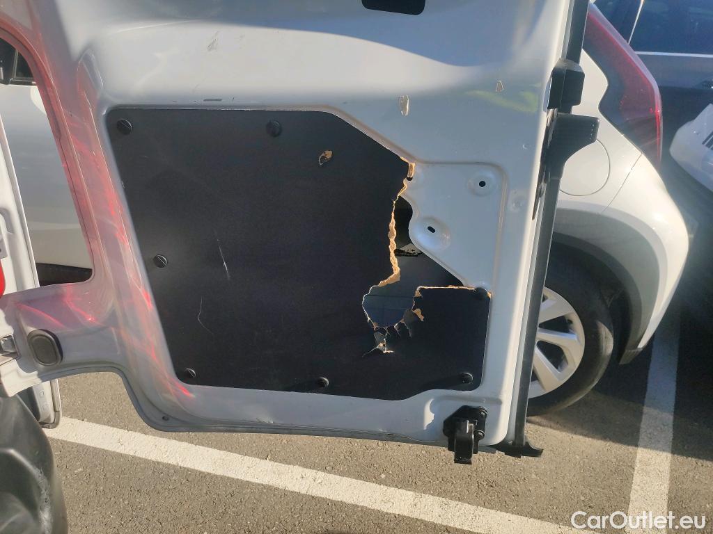  Citroen  Jumpy CITROEN  / 2016 / 4P / furgón Furgón Talla M BlueHDi 100 S&S 6v #39