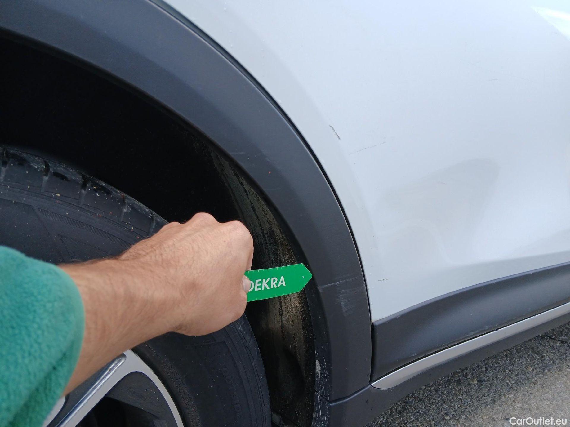 KIA  XCeed KIA  / 2019 / 5P / todoterreno 1.0 T-GDi Drive 88kW (120CV) #32