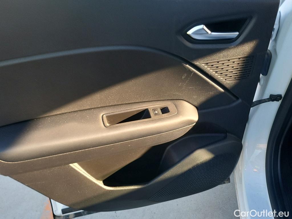  Renault  Captur RENAULT  / 2019 / 5P / todoterreno Intens TCe 90 (AC) #6