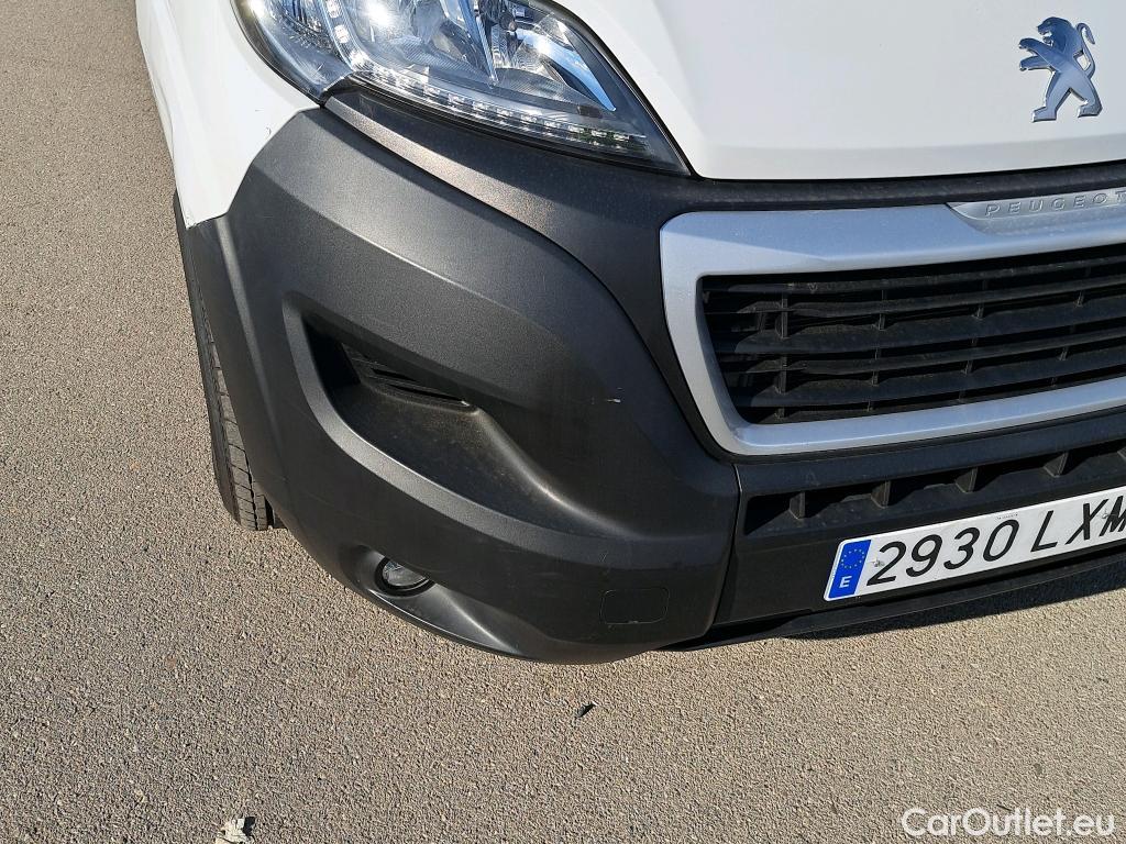  Peugeot  Boxer PEUGEOT  / 2014 / 4P / furgón Pack 330 L1 H1 BHDI 88kW(120CV) S&S 6 V. #44