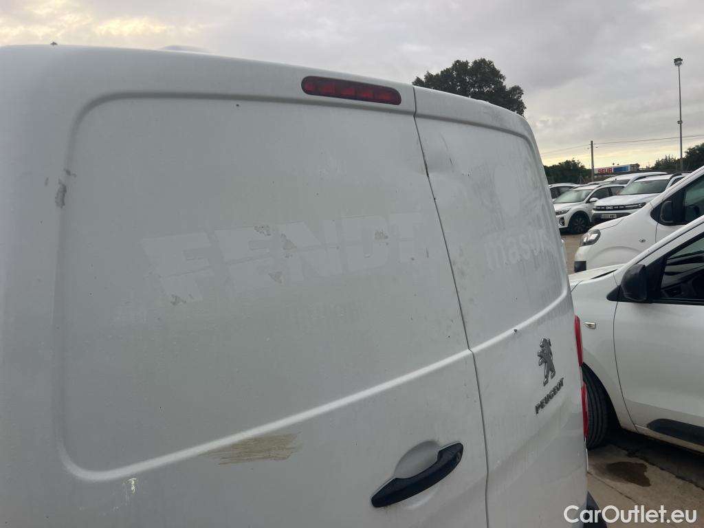 Peugeot  Expert PEUGEOT  / 2016 / 4P / furgón Furgón Premium 1.5 BlueHDi 100 Standard (AC) #25