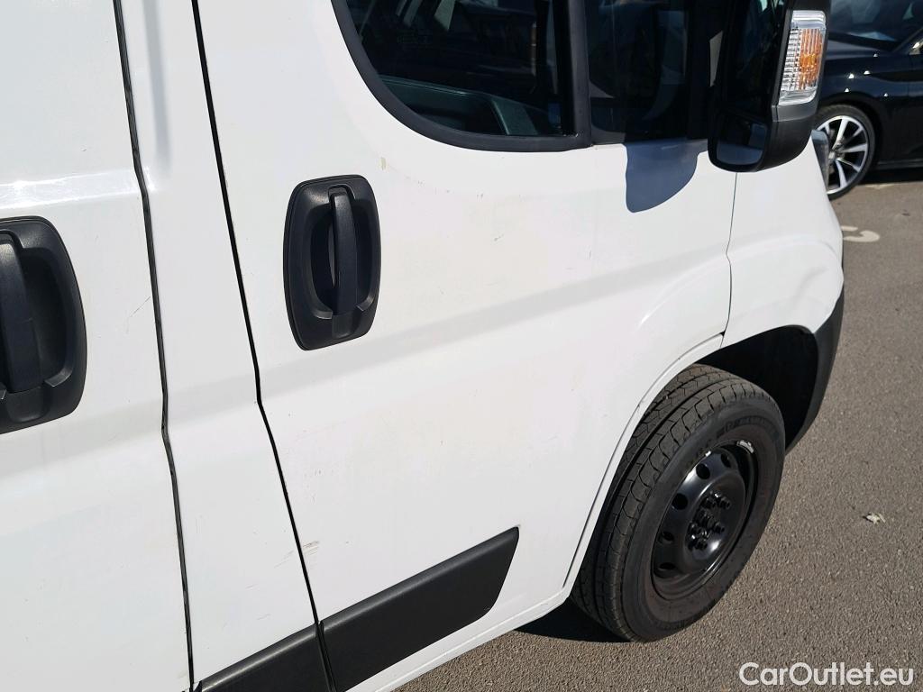  Peugeot  Boxer PEUGEOT  / 2014 / 4P / furgón Pack 330 L1 H1 BHDI 88kW(120CV) S&S 6 V. #19