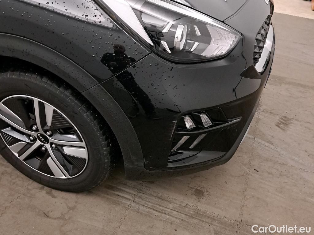  KIA  Niro KIA  / 2019 / 5P / crossover 1.6 GDi HEV 104kW (141CV) Drive #17