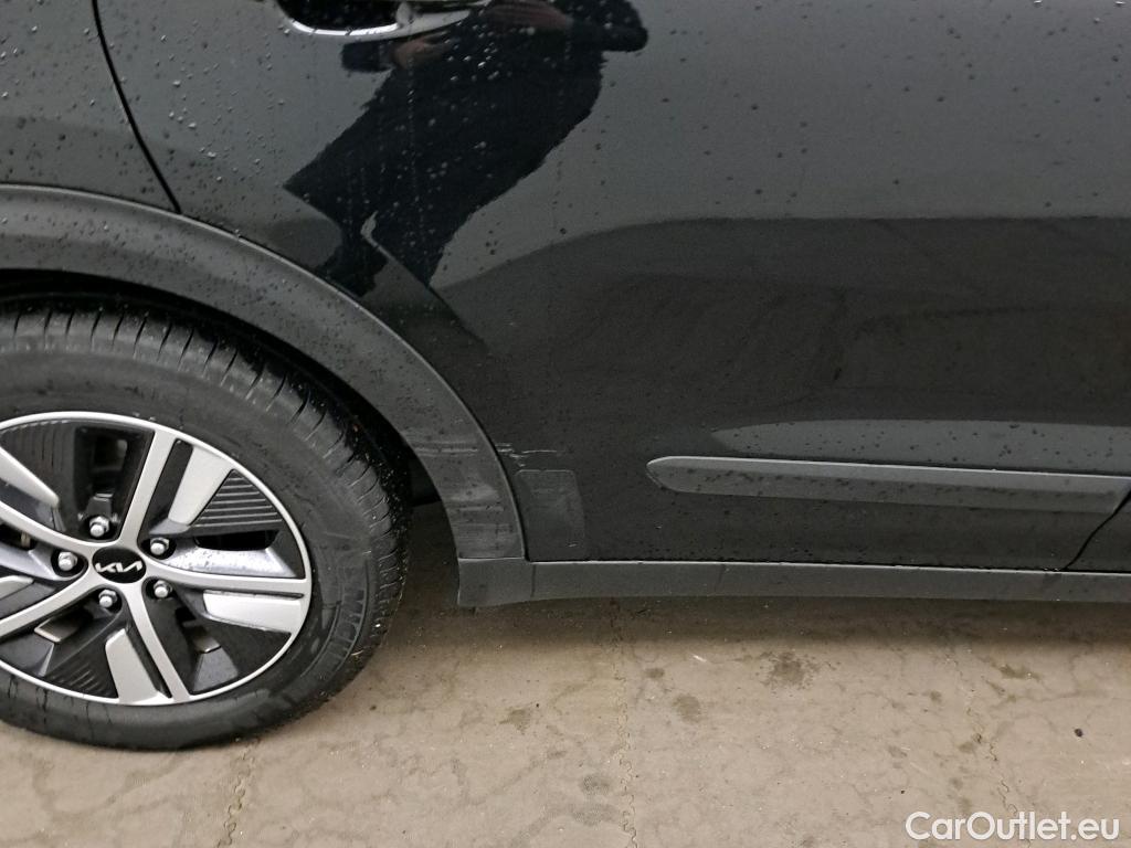  KIA  Niro KIA  / 2019 / 5P / crossover 1.6 GDi HEV 104kW (141CV) Drive #1