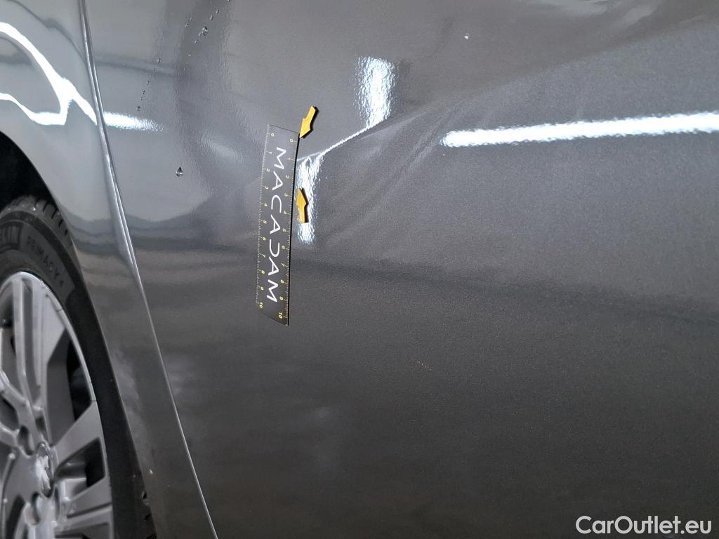  Peugeot  208 PEUGEOT  / 2019 / 5P / Berline Puretech 75 S&S Active Business #23