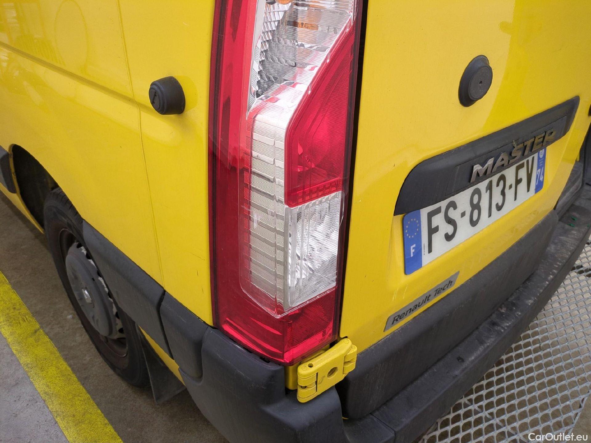  Renault  Master RENAULT  / 2019 / 4P / Fourgon tôlé FG Z.E.Tr CF F3100 L2H2 R75 AI - 19 #69