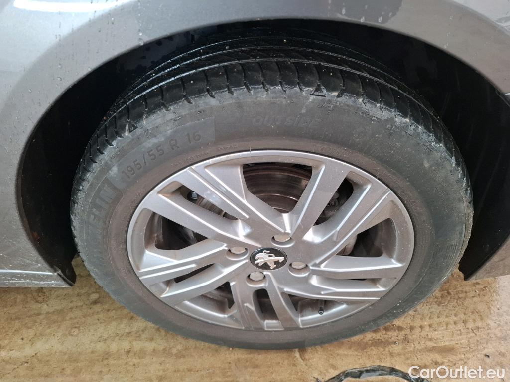 Peugeot  208 PEUGEOT  / 2019 / 5P / Berline Puretech 75 S&S Active Business #35