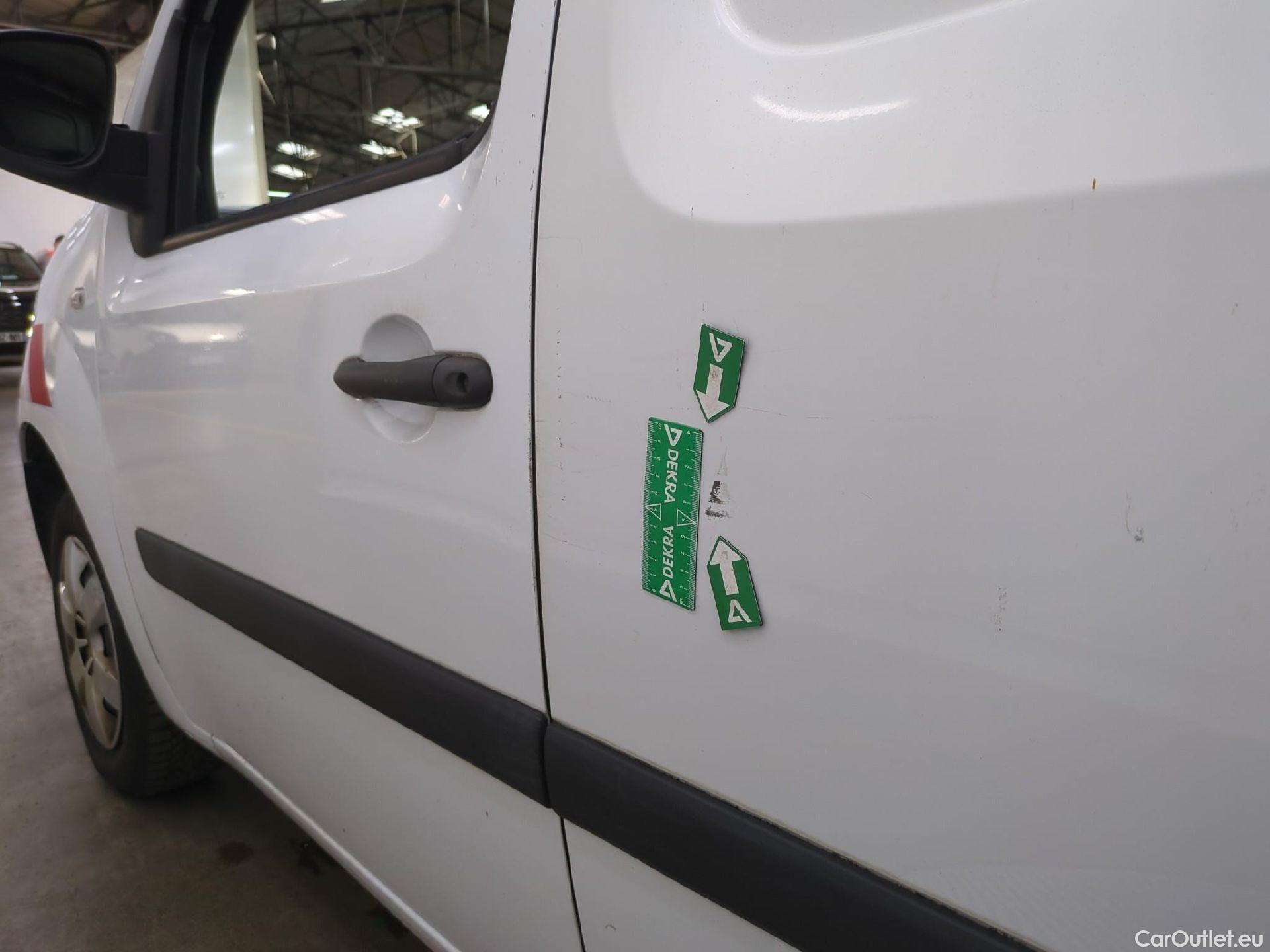  Renault  Kangoo  Express Maxi Extra (Série Spéciale) 1.5 dCi 90CV BVM5 E6 #36