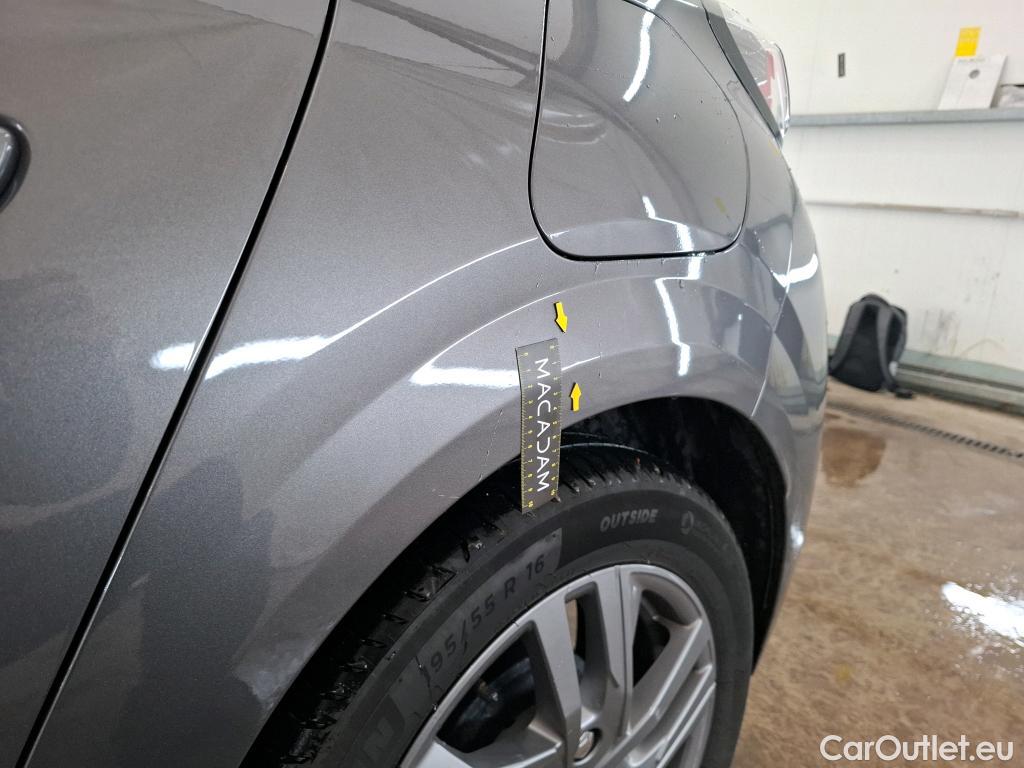  Peugeot  208 PEUGEOT  / 2019 / 5P / Berline Puretech 75 S&S Active Business #40