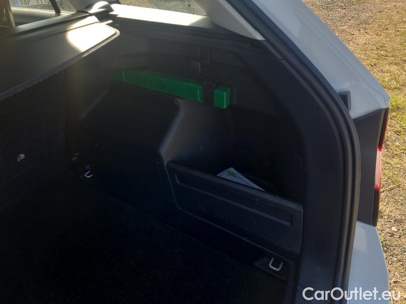  Skoda  Fabia  Combi (2015)  Com 1.0TSI 81 Ambition #14