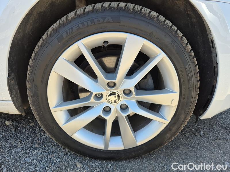  Skoda  Octavia  Lim.  (5E3)(03.2017->)  2.0TDI 110 Style AT #17