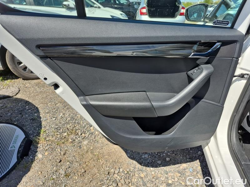  Skoda  Octavia  Lim.  (5E3)(03.2017->)  2.0TDI 110 Style AT #11