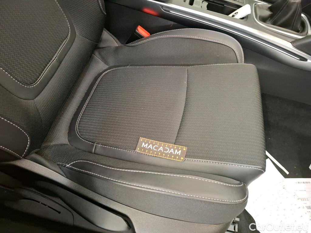  Renault  Megane  IV Berline 5 ptes. Techno 1.5 dCi 115CV BVM6 E6d #10