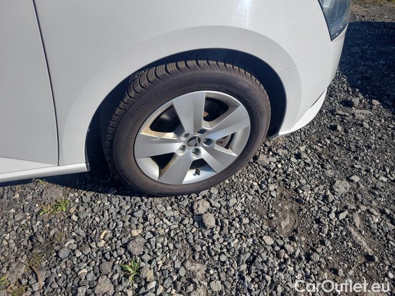  Skoda  Fabia  Combi (2015)  Com 1.0TSI 81 Ambition #9