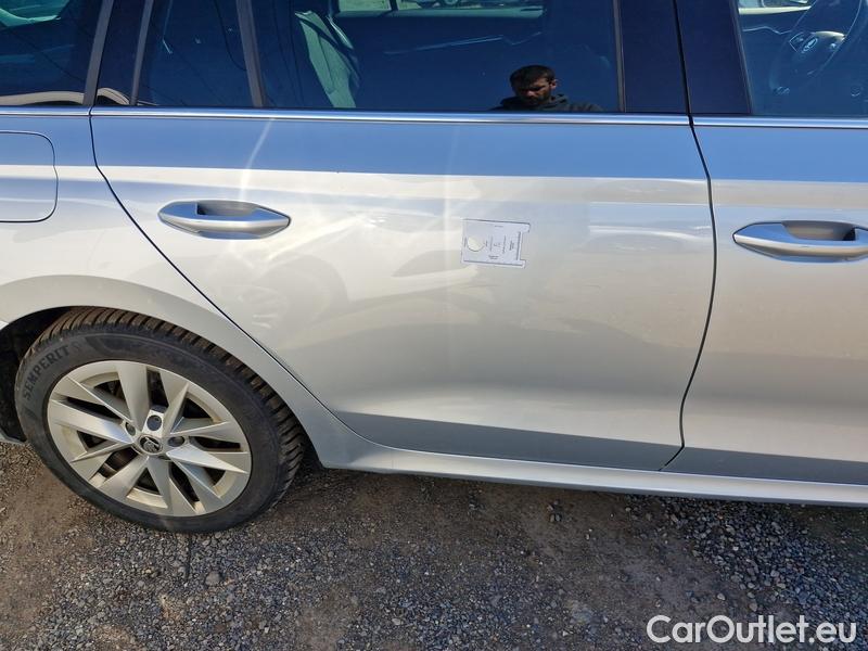  Skoda  Octavia  Combi (NX3)(2020) Oct.Combi 2.0TDI 110 Style AT #30