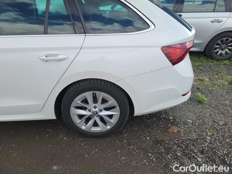  Skoda  Octavia  Combi (NX3)(2020) Oct.Co1.5TSI CNG 130 Style AT #4