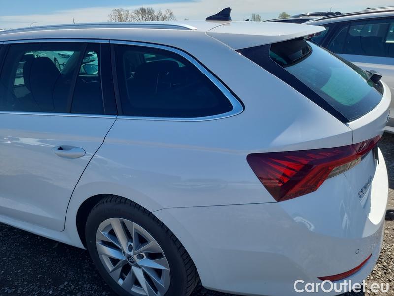  Skoda  Octavia  Combi (NX3)(2020) Oct.C.2.0TDI 110 4x4 Style AT #9
