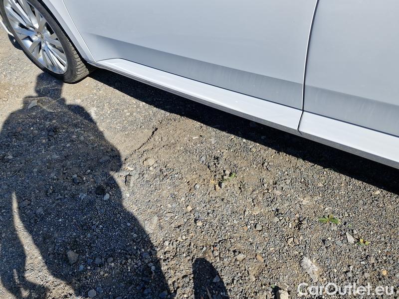  Skoda  Superb  Combi (3V5)(2015) Su.C.2.0TDI 147 4x4 Style Aut #10