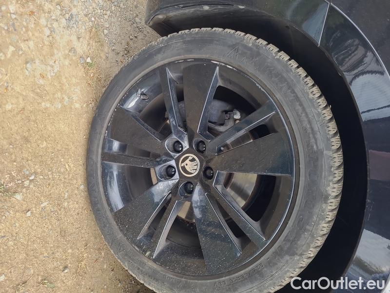  Skoda  Superb  2 (2008) Supe.FL2.0TDI 140 SLine 4x4 AT #1