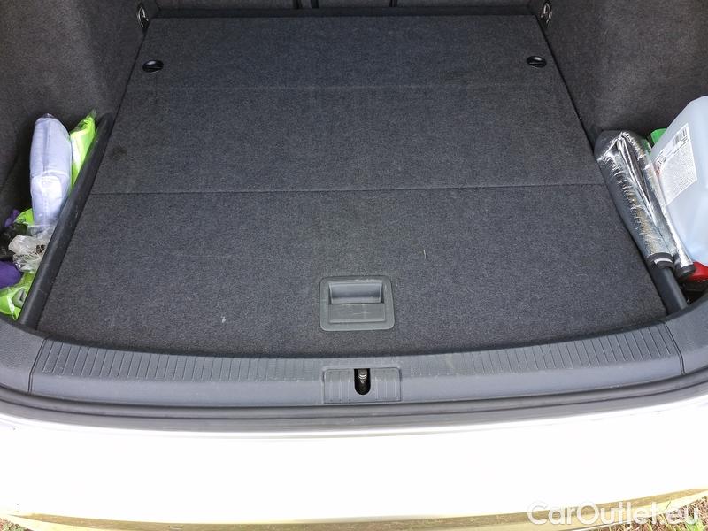  Volkswagen  Golf  VIII (CD1) (2019) Var 1.0TSI 85 Marat.Edit. #9