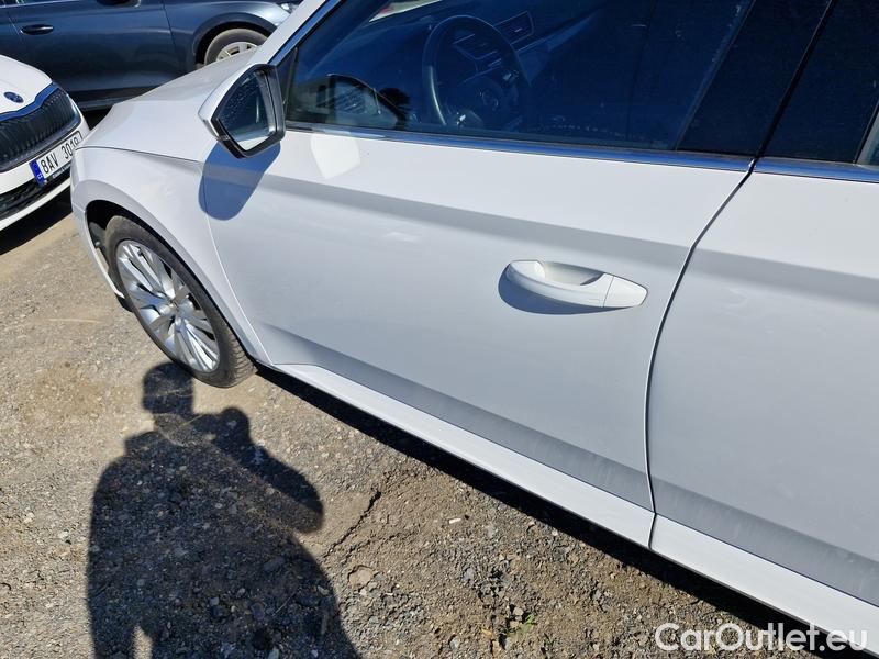  Skoda  Superb  Combi (3V5)(2015) Su.C.2.0TDI 147 4x4 Style Aut #9