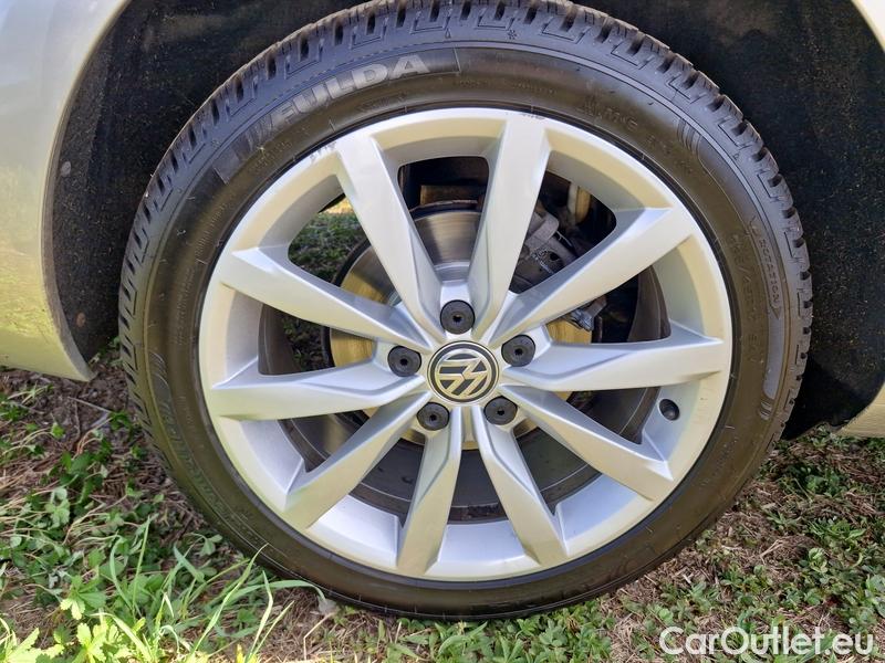  Volkswagen  Golf  VIII (CD1) (2019) Var 1.0TSI 85 Marat.Edit. #11