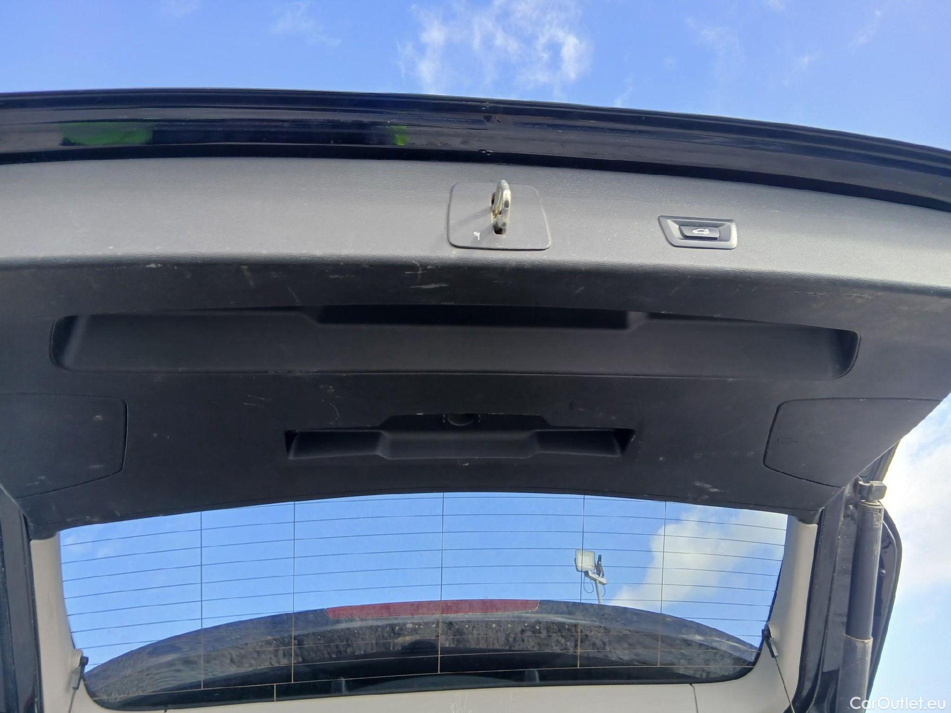  Bmw  X1 BMW  / 2019 / 5P / todoterreno sDrive18dA Corporate #31