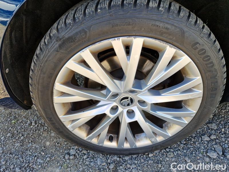  Skoda  Superb  Combi (3V5)(2015) Su.C.2.0TDI 147 4x4 Style Aut #22