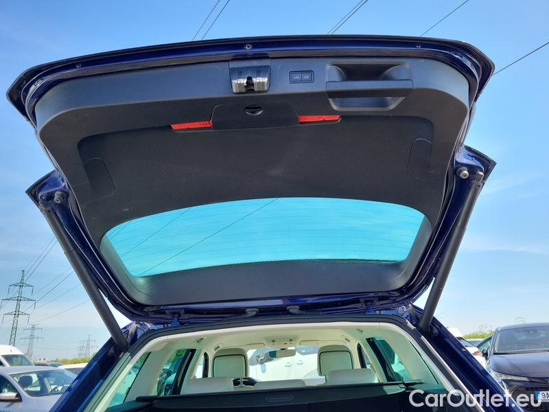  Volkswagen  Passat  Variant (CB5) (2019) Pas.Var.2.0TDI 110 HL AT #15