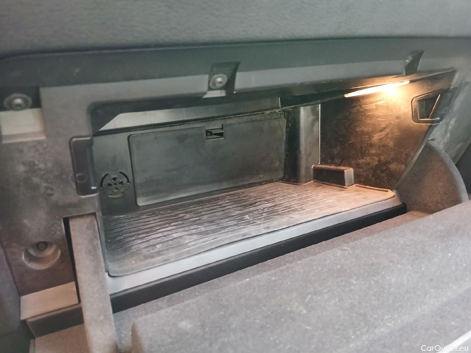  Bmw  X1 BMW  / 2019 / 5P / todoterreno sDrive18dA Corporate #1