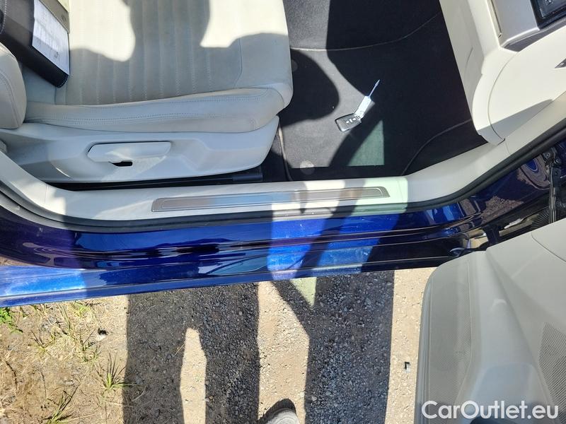 Volkswagen  Passat  Variant (CB5) (2019) Pas.Var.2.0TDI 110 HL AT #31