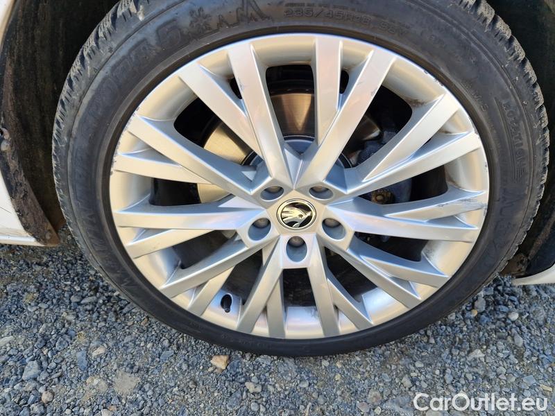  Skoda  Superb  Combi (3V5)(2015) Su.C.2.0TDI 147 4x4 Style Aut #39