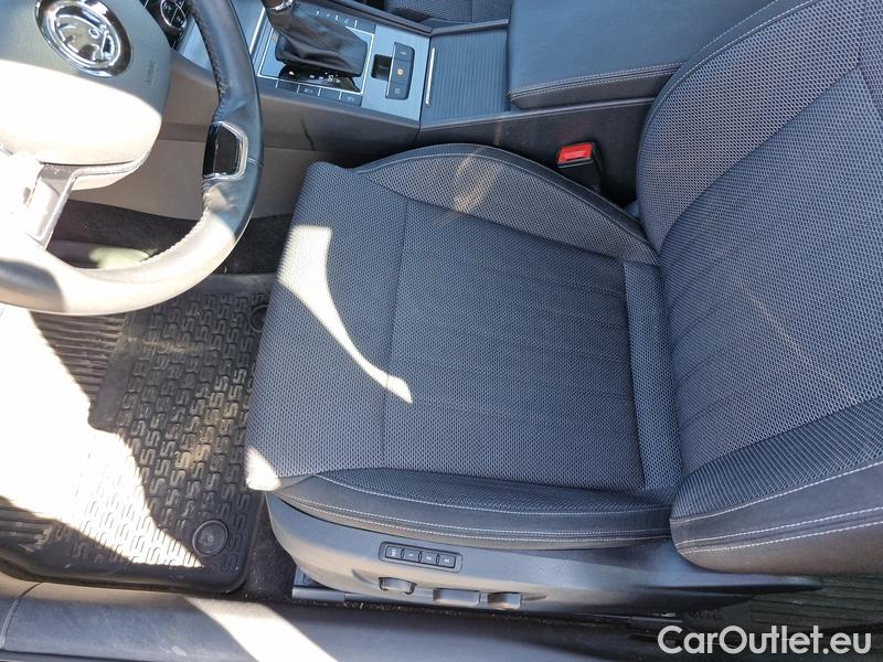  Skoda  Superb  Combi (3V5)(2015) Su.C.2.0TDI 147 4x4 Style Aut #12