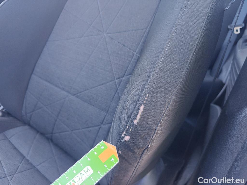  Hyundai  Bayon HYUNDAI  / 2021 / 5P / todoterreno 1.2 MPI Maxx #28