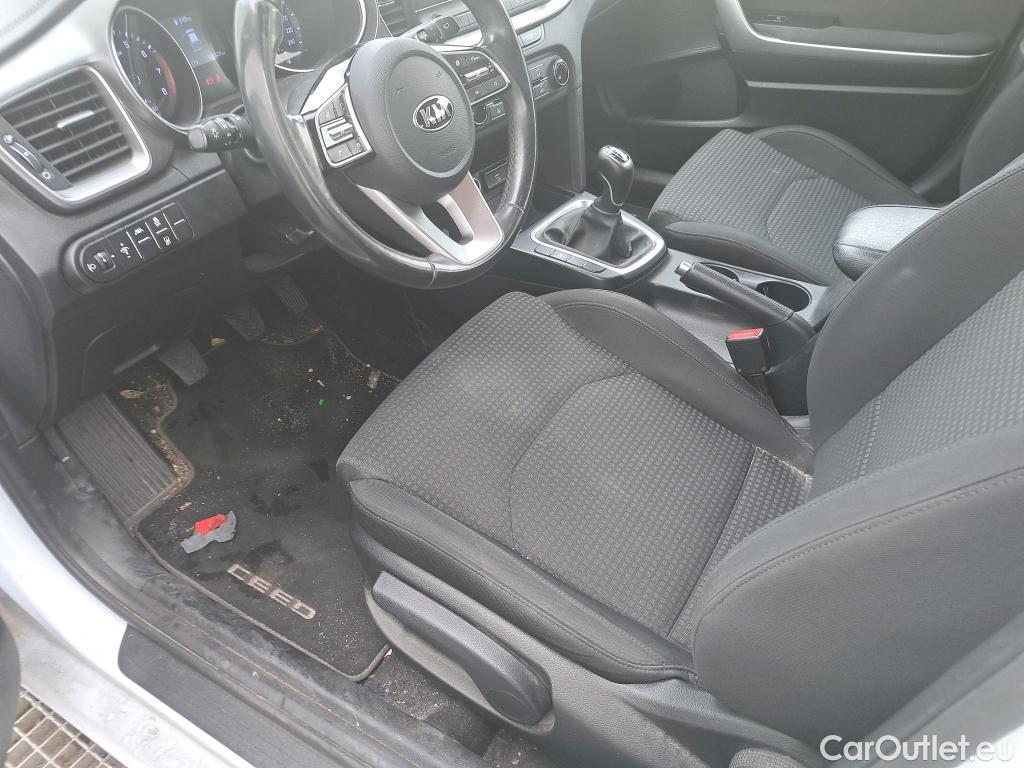  KIA  Cee'd KIA Ceed / 2018 / 5P / berlina con portón 1.0 T-GDi 88kW (120CV) Concept #34