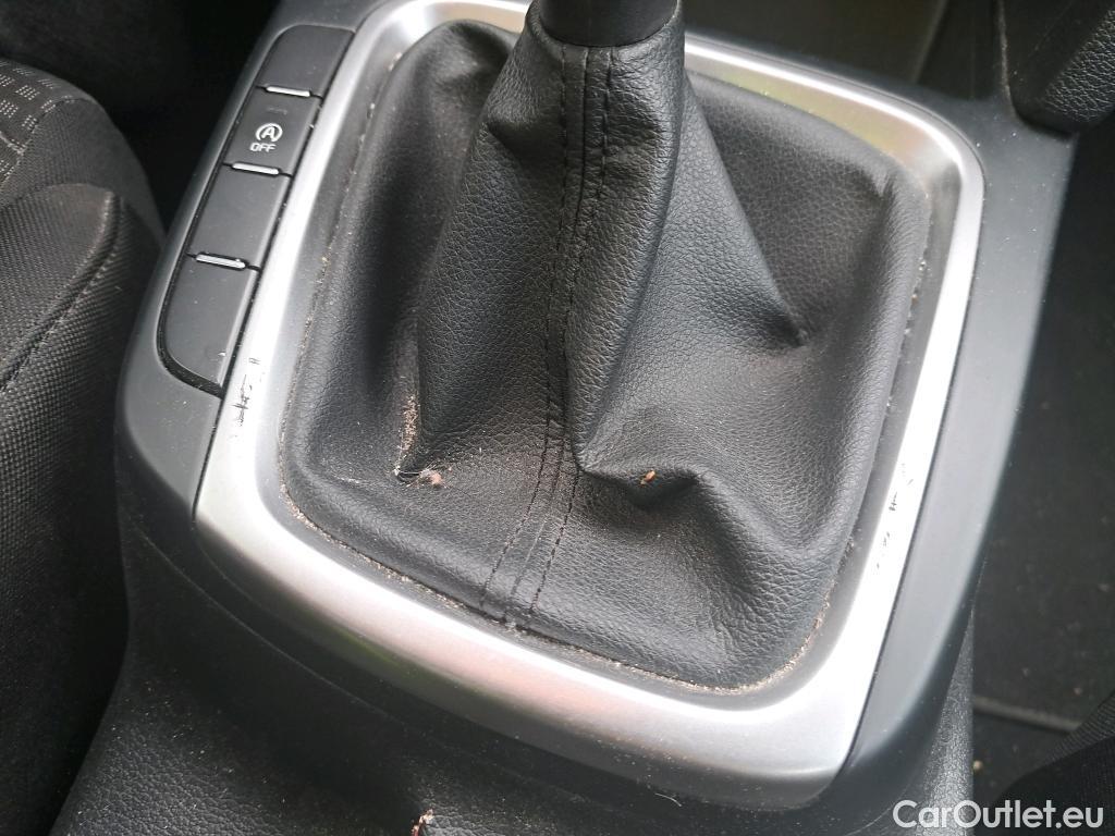  KIA  Cee'd KIA Ceed / 2018 / 5P / berlina con portón 1.0 T-GDi 88kW (120CV) Concept #62