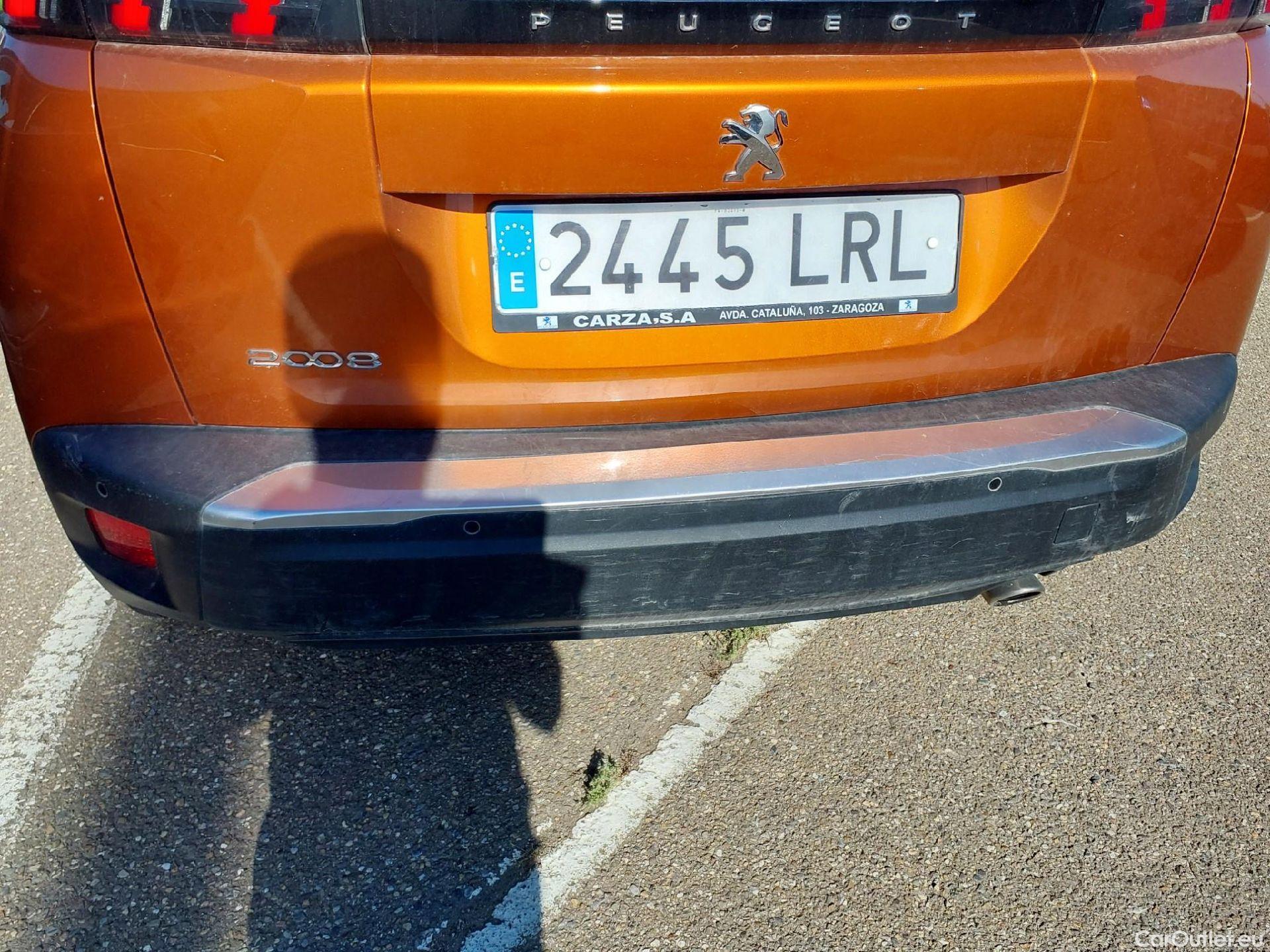  Peugeot  2008 PEUGEOT  / 2019 / 5P / todoterreno Active BlueHDI 81kW (110CV) #16
