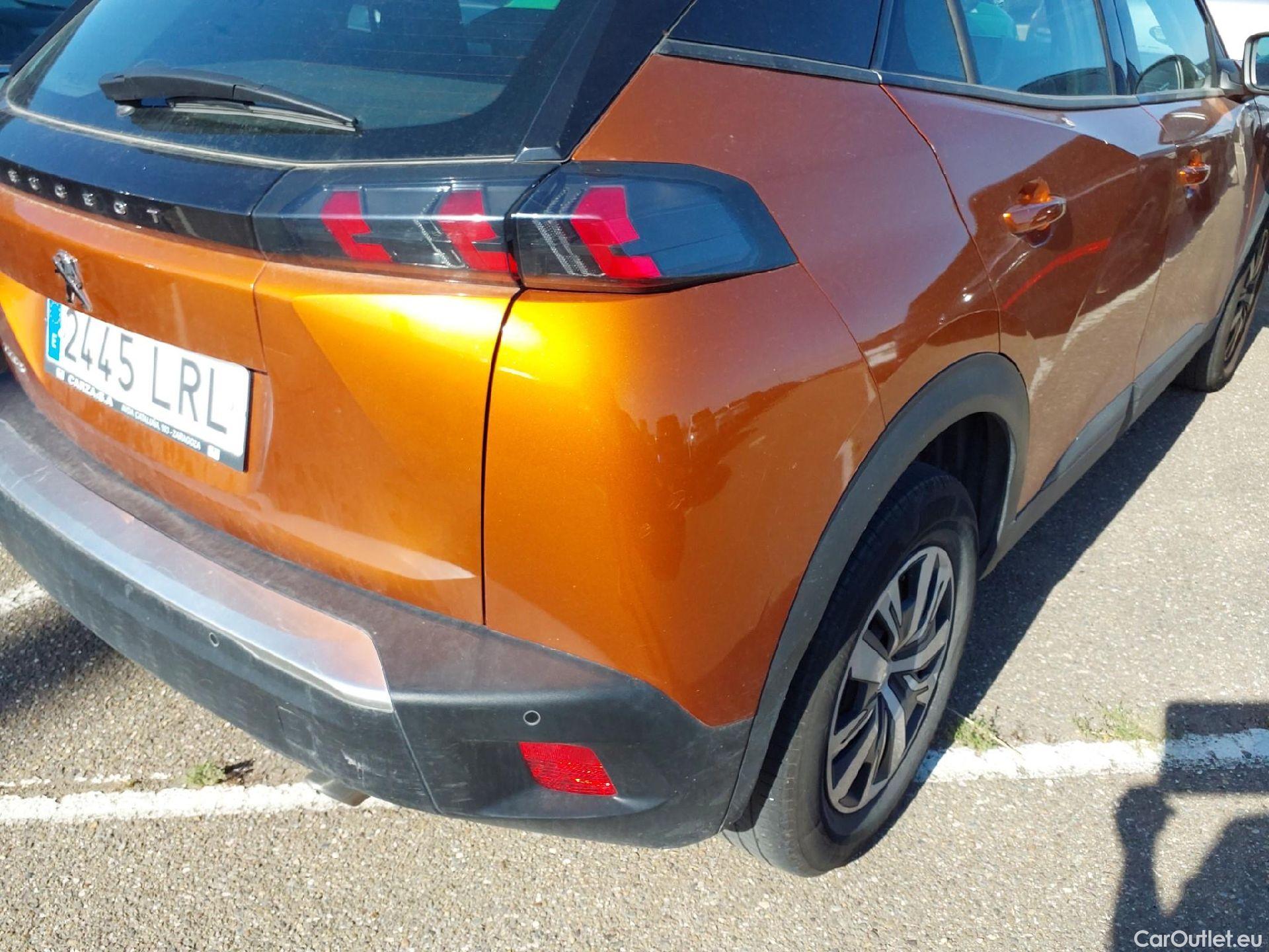  Peugeot  2008 PEUGEOT  / 2019 / 5P / todoterreno Active BlueHDI 81kW (110CV) #21