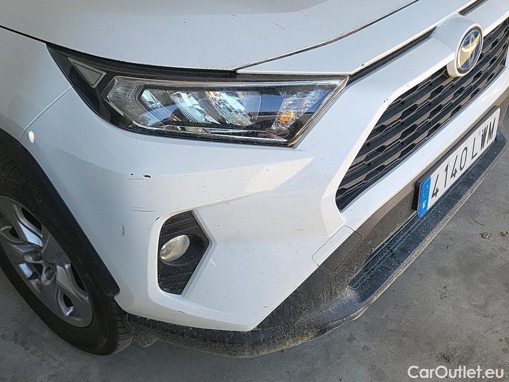  Toyota  RAV4 TOYOTA  / 2018 / 5P / todoterreno 2.5l 220H Business 4WD #5