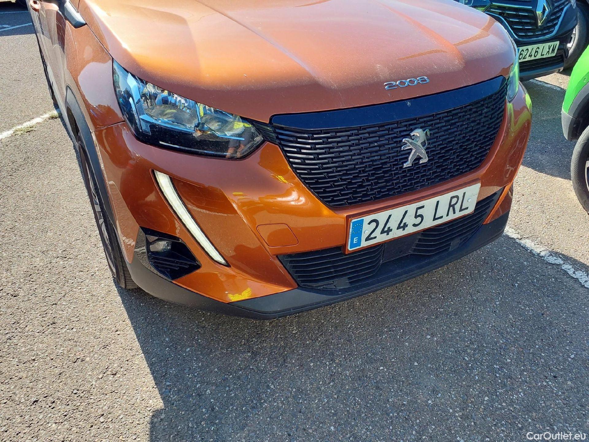  Peugeot  2008 PEUGEOT  / 2019 / 5P / todoterreno Active BlueHDI 81kW (110CV) #29