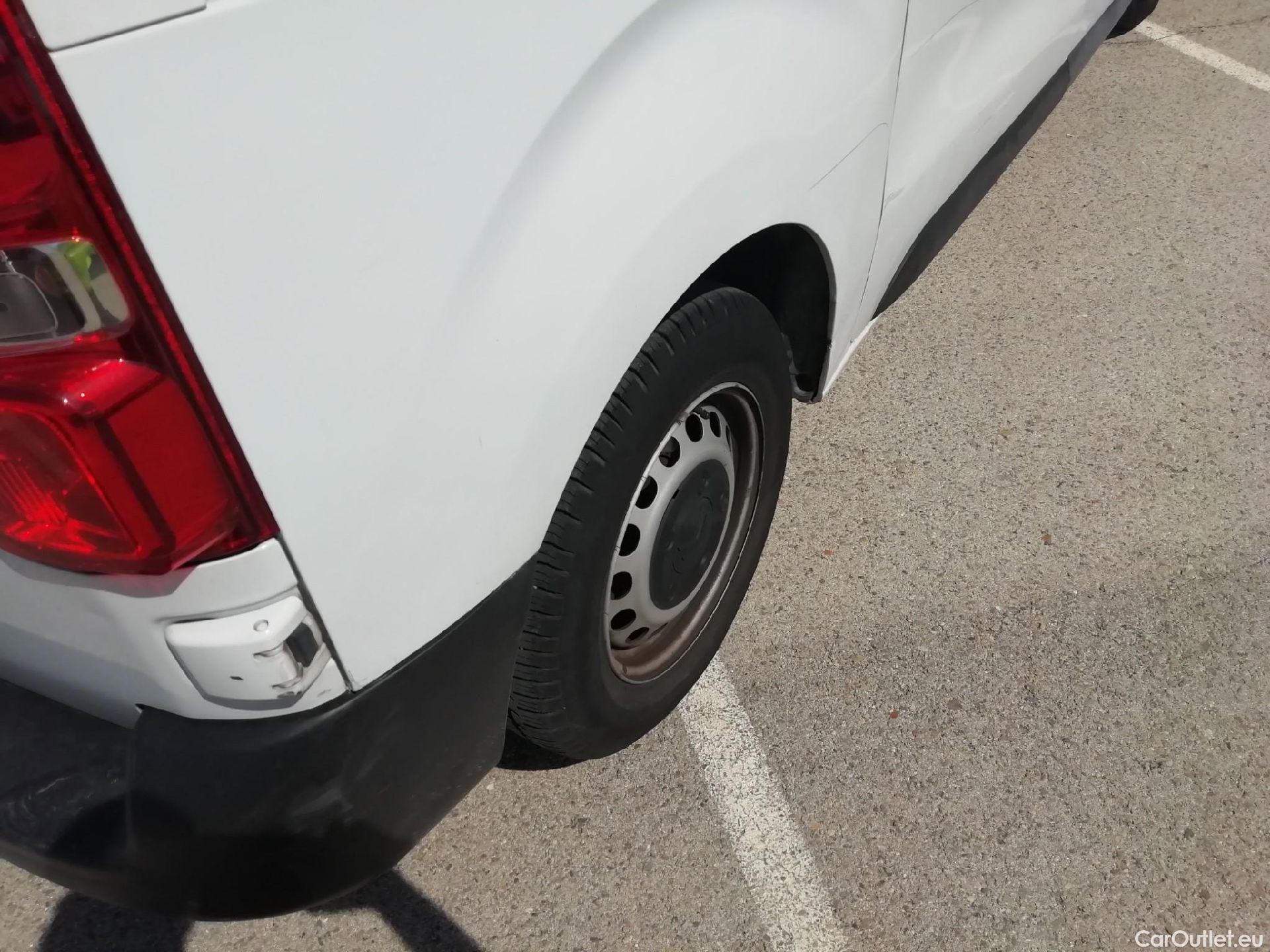  Citroen  Jumpy CITROEN  / 2016 / 4P / furgón Furgón Talla M BlueHDi 100 S&S 6v #37