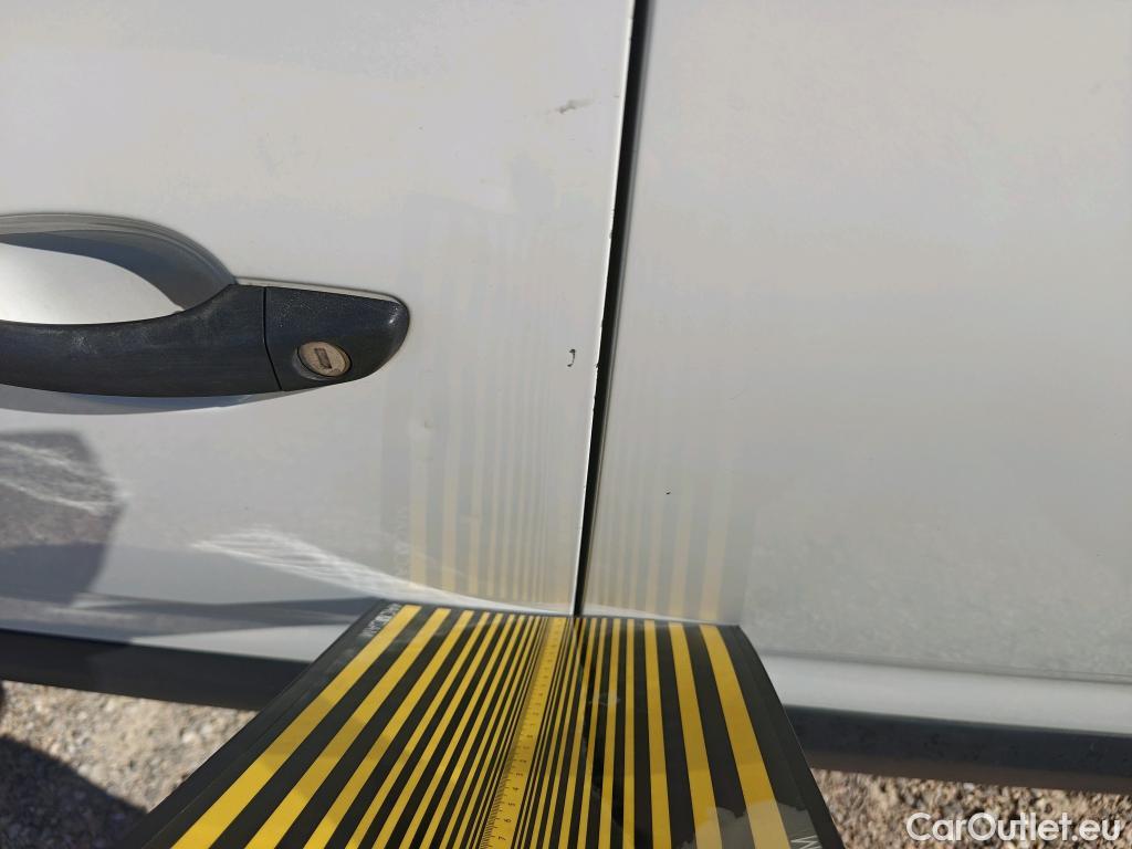  Citroen  Berlingo CITROEN  BlueHDi 100 CV S&S LIVE (IND) (CX) #28