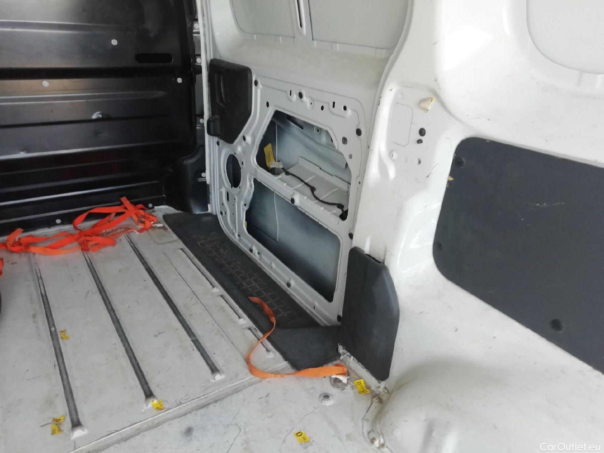  Citroen  Jumpy CITROEN  / 2016 / 4P / furgón Furgón Talla M BlueHDi 100 S&S 6v #4