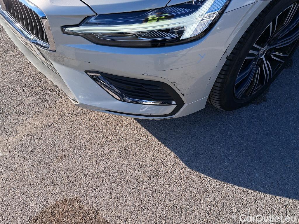  Volvo  V60 VOLVO  / 2018 / 5P / familiar 2.0 T8 AWD Recharge Inscription Exp Auto #25