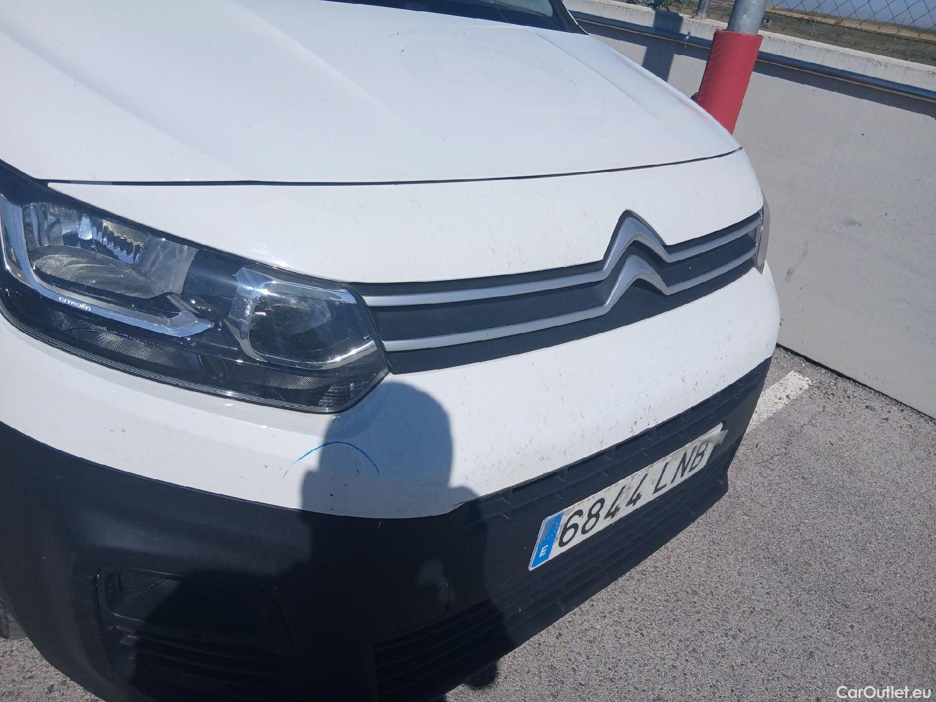  Citroen  Berlingo CITROEN  / 2018 / 4P / furgón derivado de turismo Talla XL BlueHDi 100 CLUB #12