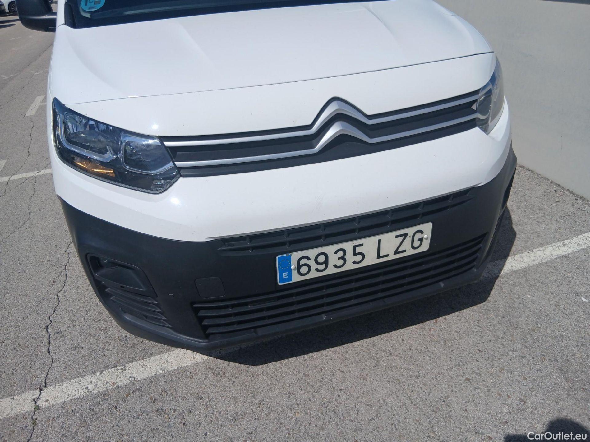  Citroen  Berlingo CITROEN  / 2018 / 5P / combi Talla M BlueHDi 100 S&S LIVE PACK (IND) (AC) #6