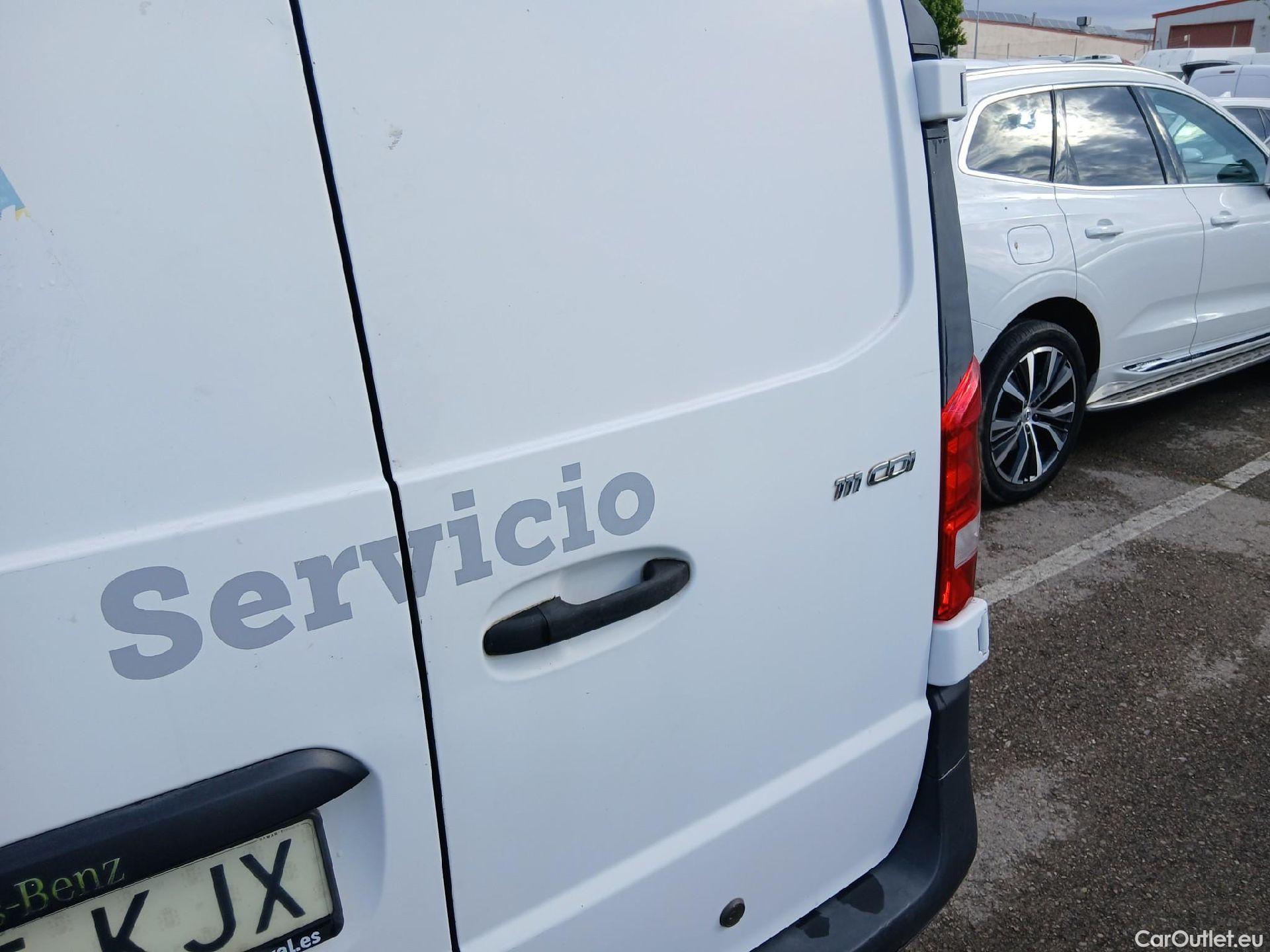  Mercedes  Vito MERCEDES-BENZ  / 2014 / 4P / furgón 111 CDI Larga #19